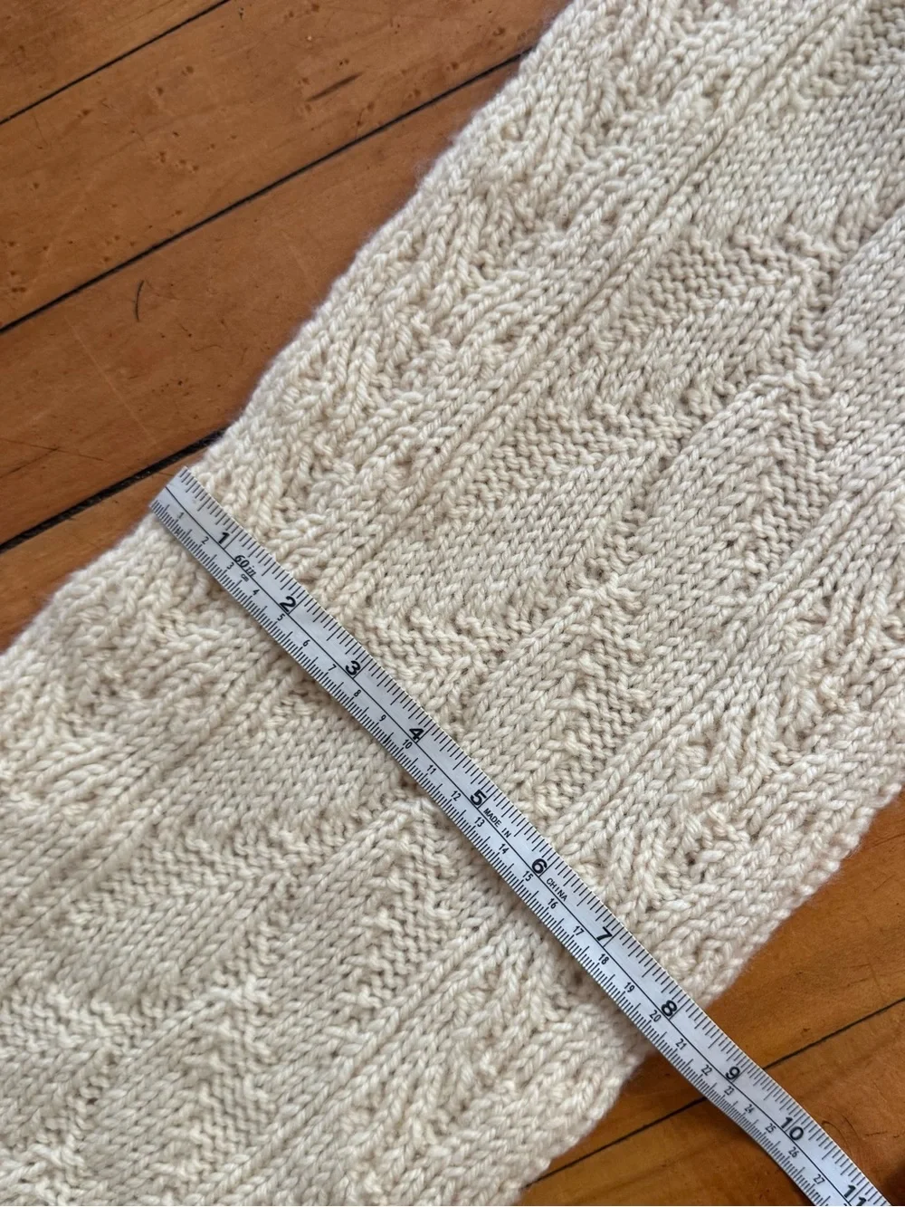 Carraig Donn Pure New Wool Scarf cream knit fringe warm chunky